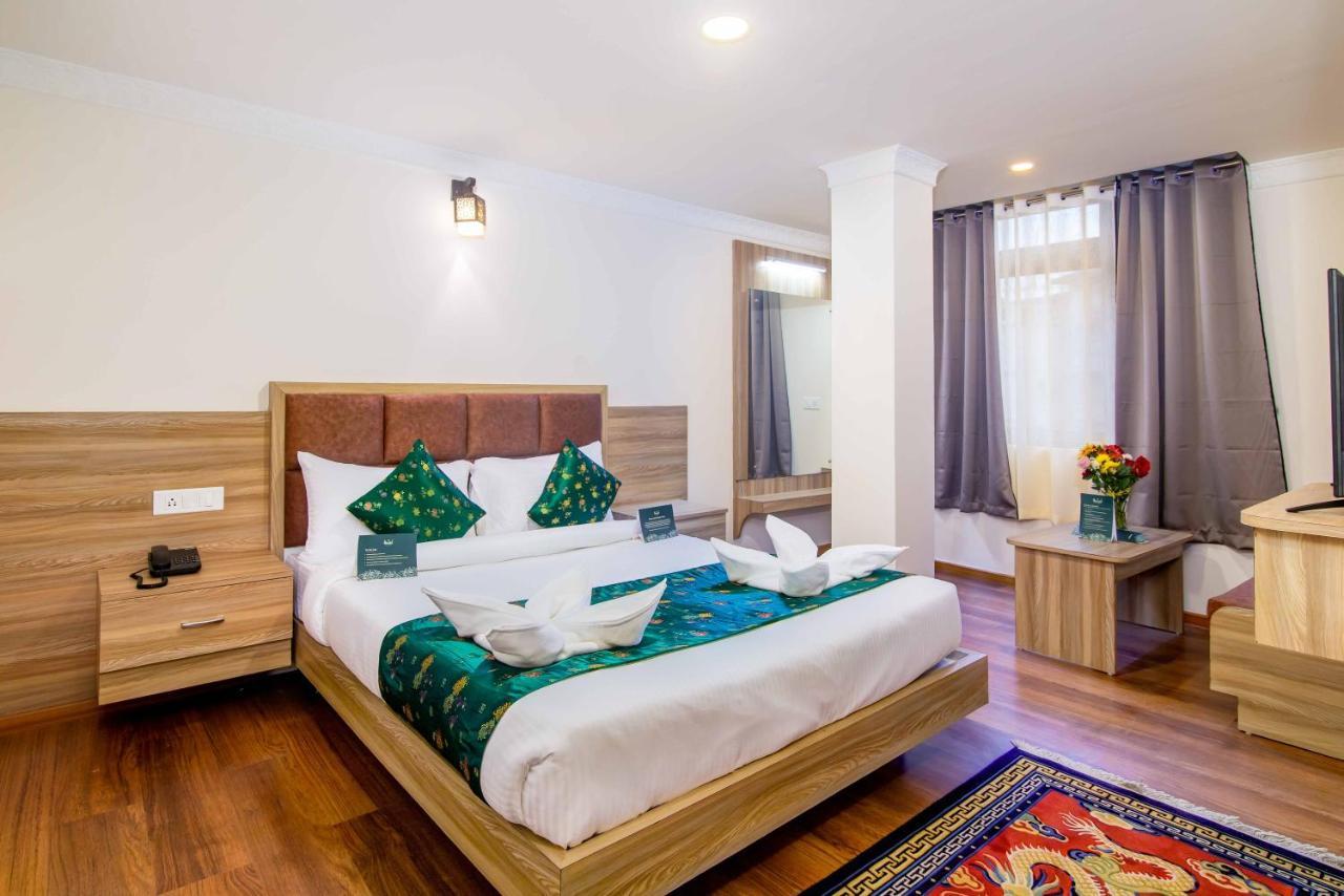 Muscatel Central Hotel - Dzeemkhang Gangtok Bagian luar foto
