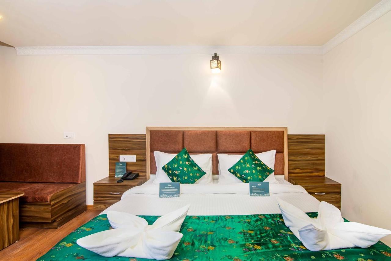 Muscatel Central Hotel - Dzeemkhang Gangtok Bagian luar foto