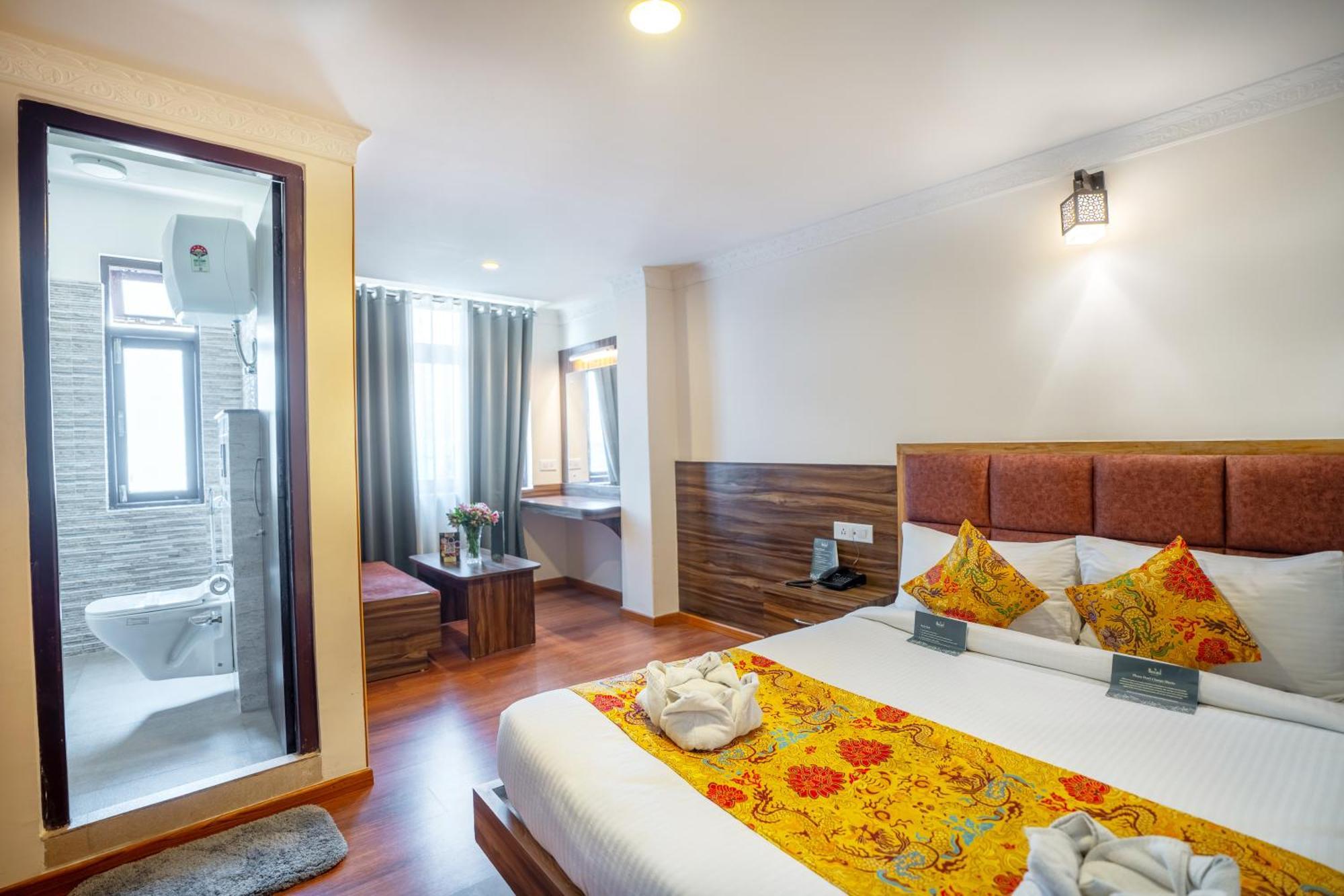 Muscatel Central Hotel - Dzeemkhang Gangtok Bagian luar foto